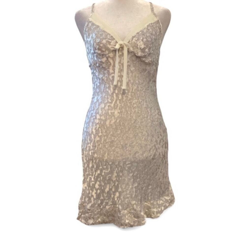Vintage Victoria’s Secret White Lace Burnout Slip Dress M